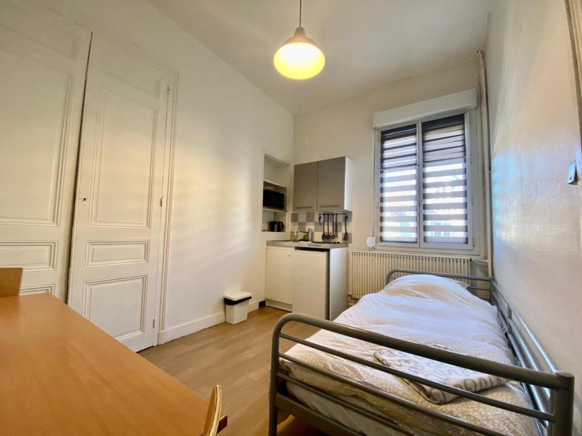 Petit Studio Confortable Pour Une Personne - 038 Rouen Esterno foto